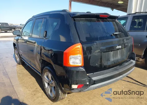 2013 Jeep Compass Sport z USA, uszkodzony, nr VIN 1C4NJCBB0DD218439